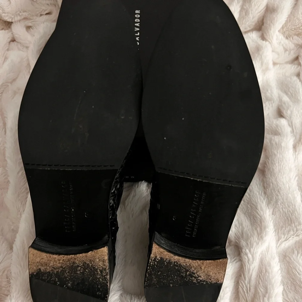 Freda Salvador Black Woven Leather Loafers - Picture 6 of 7
